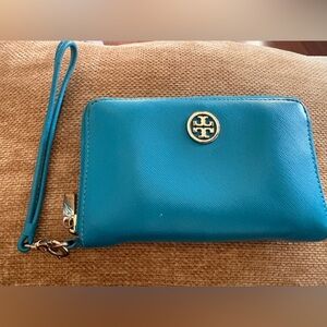 Tory Burch Wristlet Wallet, teal with Zipper/Compartments, Nice!